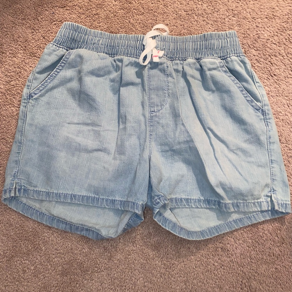 stretchy blue shorts
